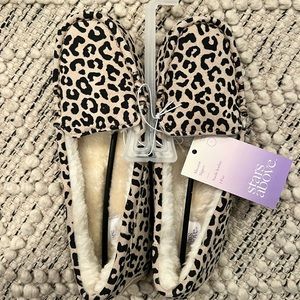 Stars above women’s suede leopard leather moccasins slippers